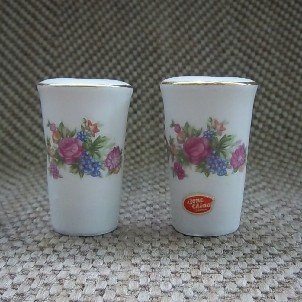 Bone China I Salt and Pepper Shakers